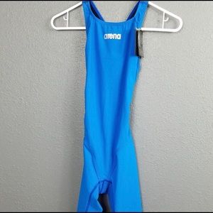 Arena Fina Powerskin blue in size 32.